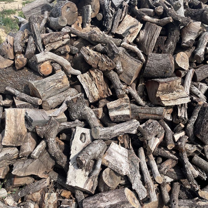 Venta de leña, carbón y pellets: Servicios de Biomasas Ruiz