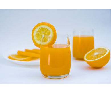 La velocidad importa: por qué comer fruta es más saludable que beberla