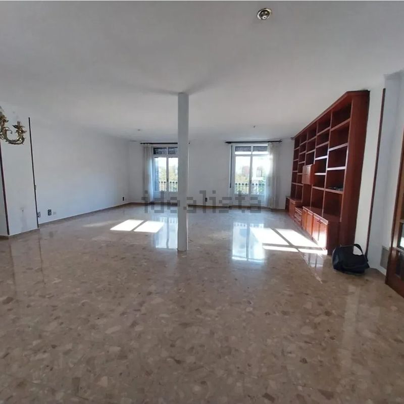 Sector Centro - Paseo Independencia, 5 dormitorios, 3 baños, reformar:  de Fincas Goya