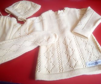 Poncho en lana acrilica: Servicios de Abuela Tejedora