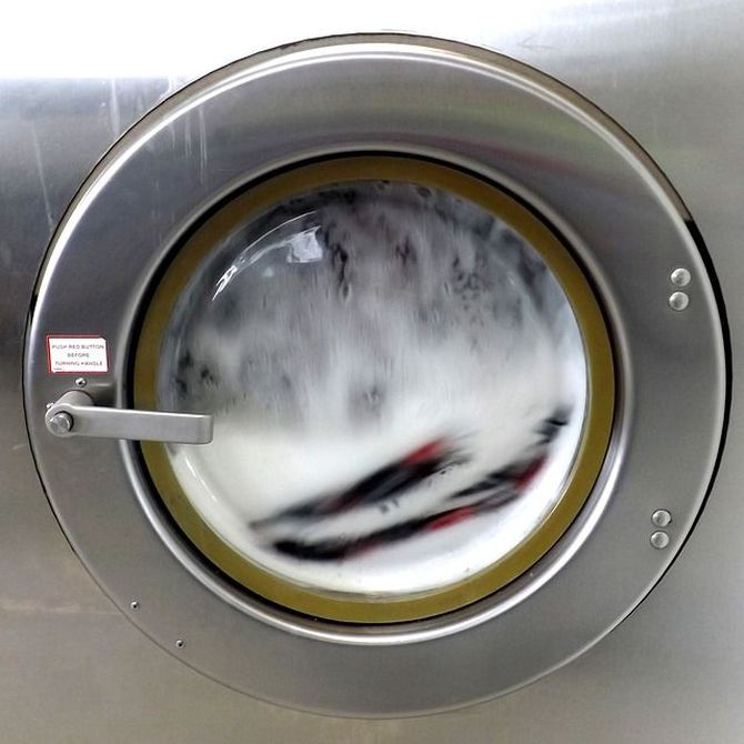 ¿A qué temperatura es mejor lavar la ropa?