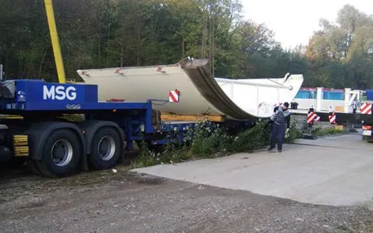 Transporte de estructuras y maquinaria de grandes dimensiones