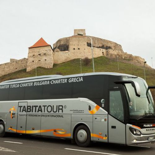 Tabita Tour, transporte internacional