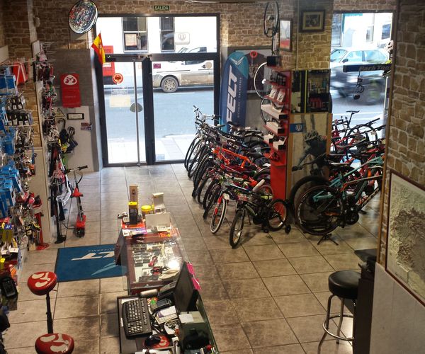 Accesorios para bicicletas en León | Bicicletas Blanco
