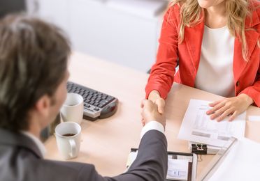 Contratos y contrataciones