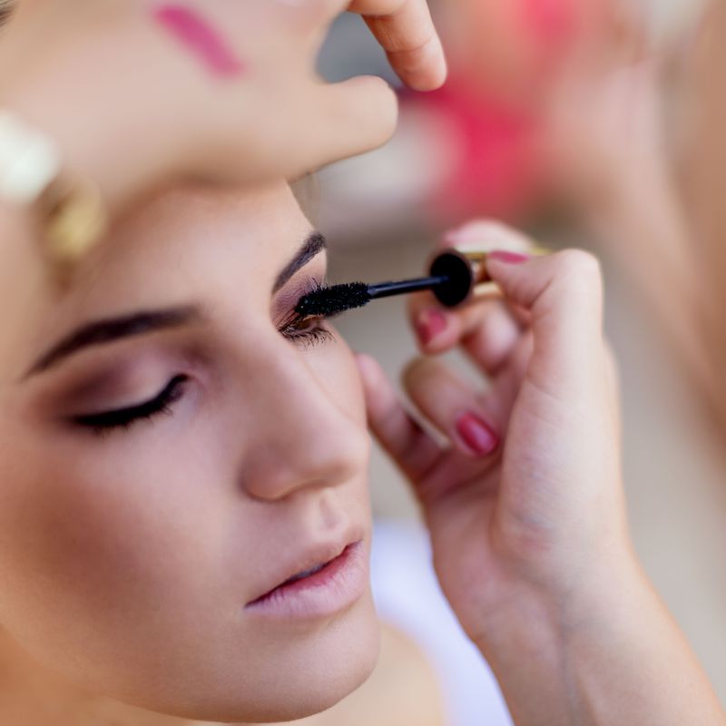 Maquillaje: Servicios de Peluquería Carlton Begoña Solís