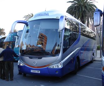 SERVICIO DISCRECIONAL: PRODUCTOS Y SERVICIOS de Autocares Navarro y Quesada, S.L.