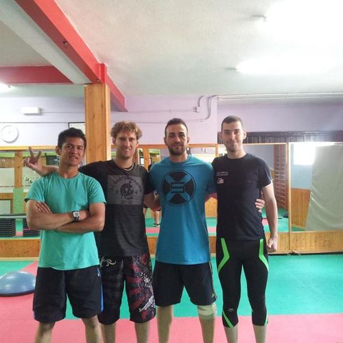 Gimnasio Atlas Fitness, entrenamos a pilotos de motos del máximo nivel