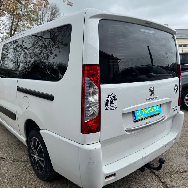 Peugeot expert 2.0 hdi 130 cv del 2014 con tan solo 199.0000 km: Stock de Vehículos de El Truekke