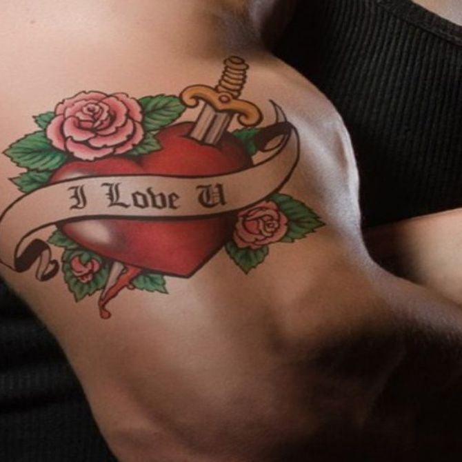 La tendencia de dedicar los tatuajes a seres queridos