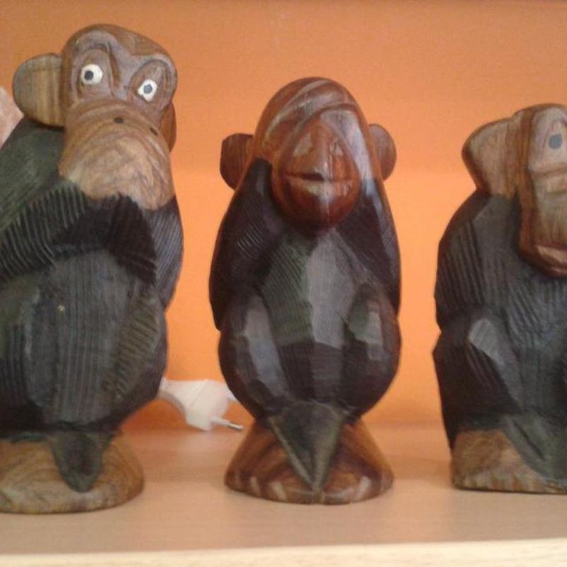 Los tres monos sabios: Cursos y productos de Racó Esoteric Font de mi Salut