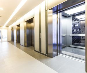 Ascensores innovadores para espacios pÃºblicos y comerciales