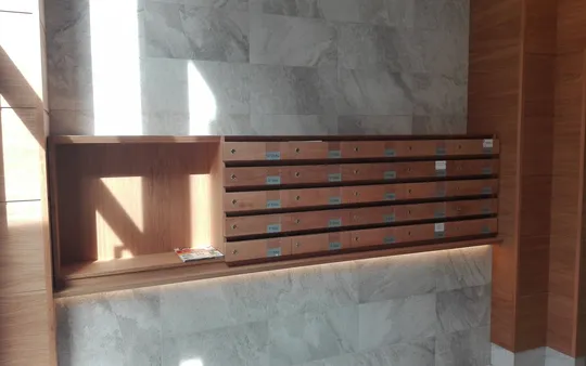 Buzones en roble en Santander