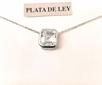 Pack de chupete y guarda chupete con chapa plateada: Catálogo de Joyería Izquierdo