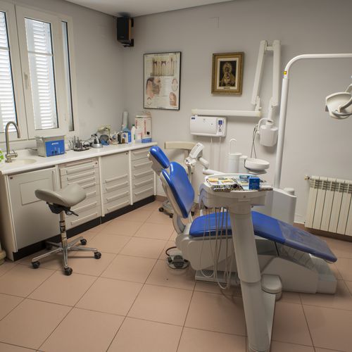 Clínica de estética dental en Linares