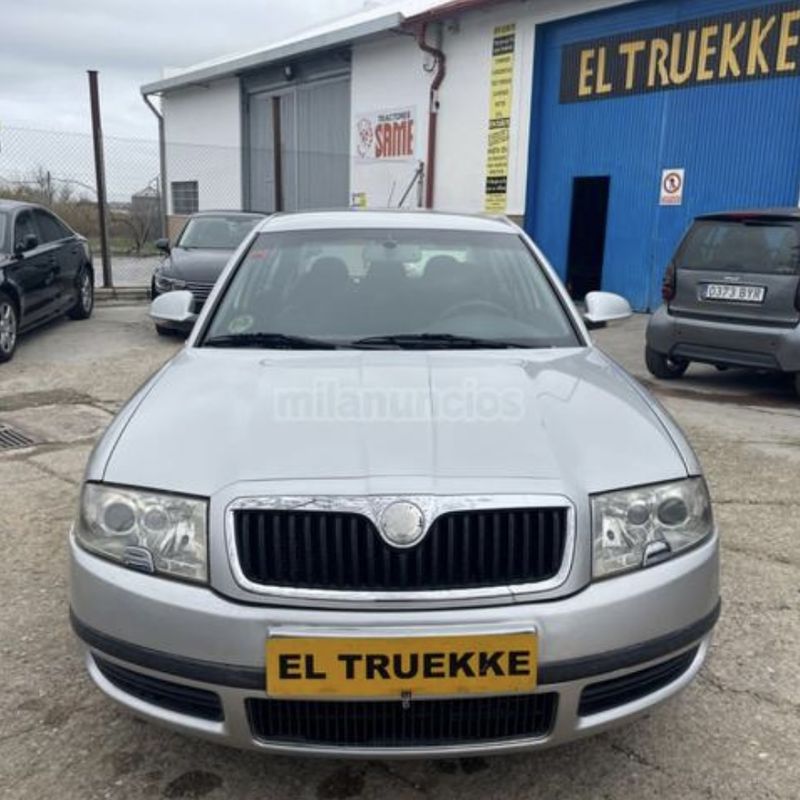 Skoda súper b 1.9 tdi 115 cv del 2008 con 319.000 km: Stock de Vehículos de El Truekke