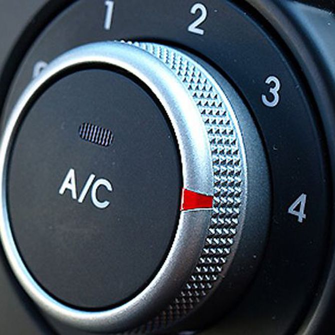 Consejos para cuidar el aire acondicionado de tu coche
