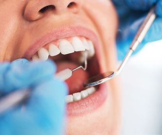 Prótesis: Tratamientos de Clínica Dental Espartales - José Antonio Narváez