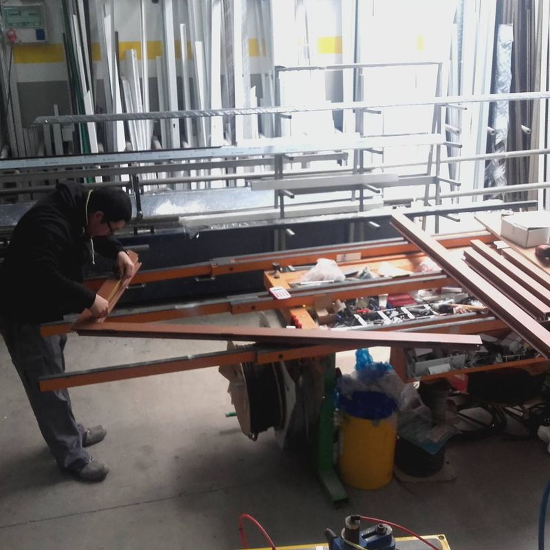 Carpintería de aluminio y PVC: Servicios de Tomás León Fernández