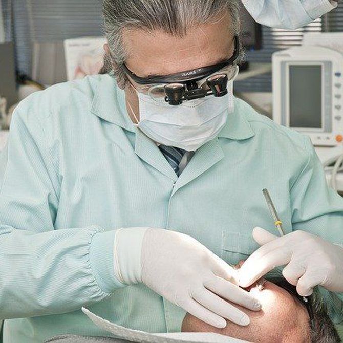 Tratamientos dentales que exigen cirugía maxilofacial