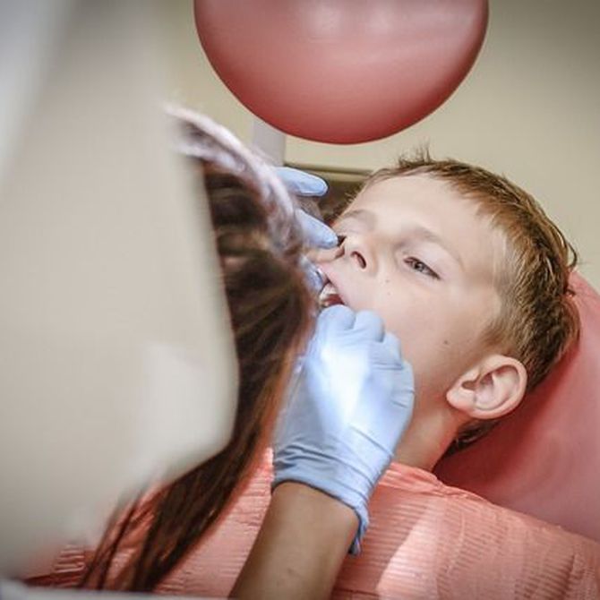 Los problemas dentales más frecuentes en niños y cómo evitarlos