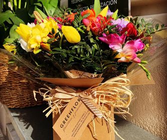 Bouquets de flor variada con peluches.: Productos y servicios de Greenflor