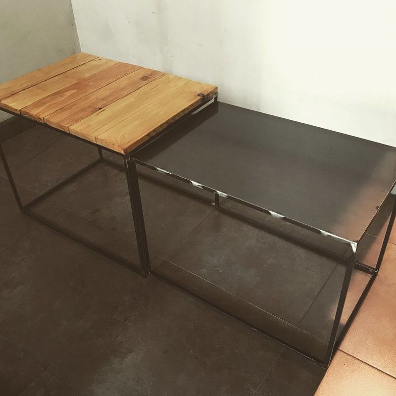 mesa doble en hierro y madera