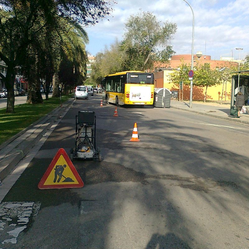 Campaña de Geo-radar para el emplazamiento de la maquinaria de sondeos en la C/Santa Caterina. TM Sant Adrià del Besos (Barcelona). 