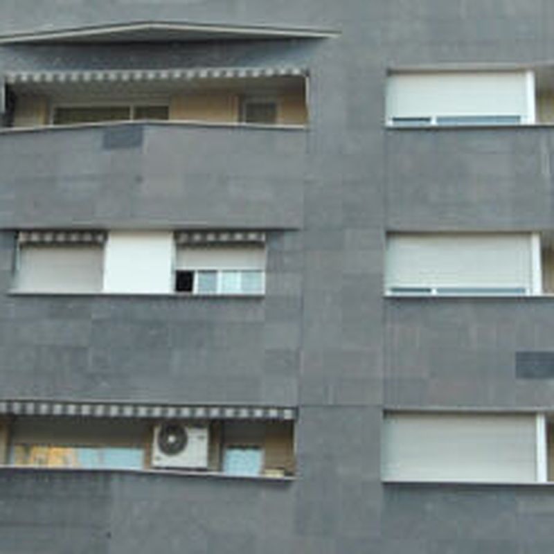 Sujeción de losetas en fachadas: Servicios de K-2 Trabajos Verticales