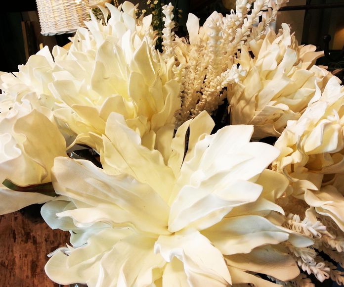 Flor de Foam Grande Blanca: COLECCIONES de Casa Nativa