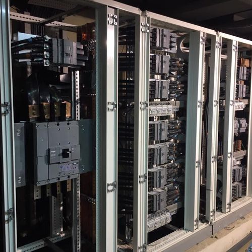 Instalación y supervisión de armarios eléctricos