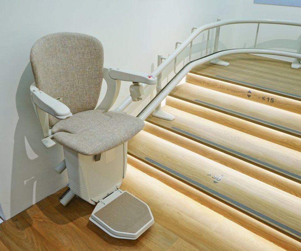 Características de una silla salvaescaleras