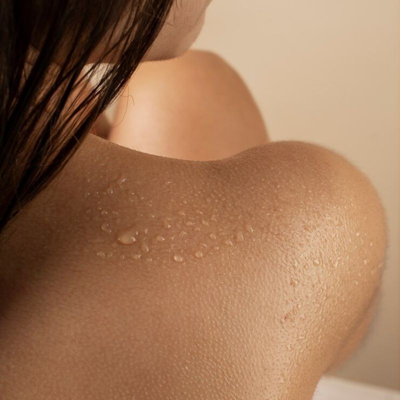 Bioterapia Corporal y Facial Integrativa LUZ (Exfoliación+Hidratación): Venta Cosmética de Quirosan