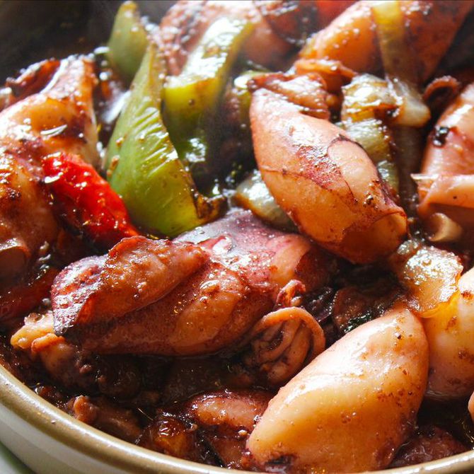 Los chipirones encebollados o a lo Pelayo