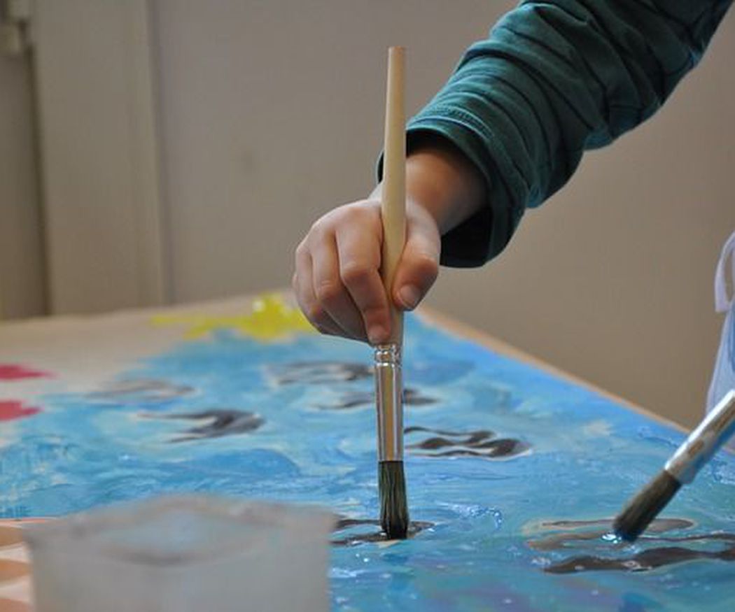 Las clases de pintura potencian la creatividad de los más pequeños