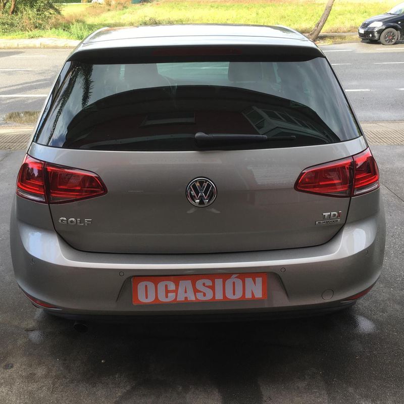 VOLKSWAGEN GOLF VII 1.6 TDI 105CV BLUEMOTION: VEHÍCULOS de Ocasión A Lagoa Ribadumia