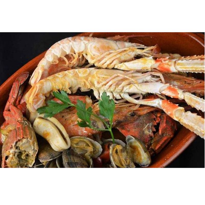Caldereta de pescado y marisco, la receta de mi abuela: Servicios de Pescados Cano