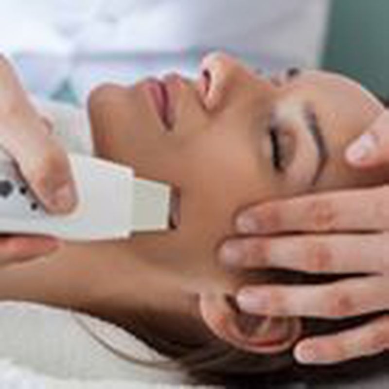 Higiene facial con pala ultrasonido: Tratamientos de Centro de Estética y Masajes María Deníz