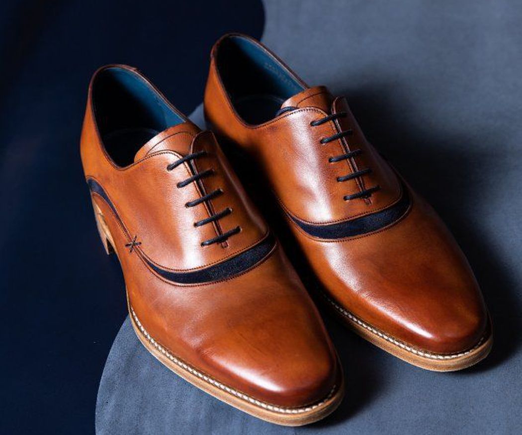 Descubre la elegancia con los zapatos Oxford para hombres