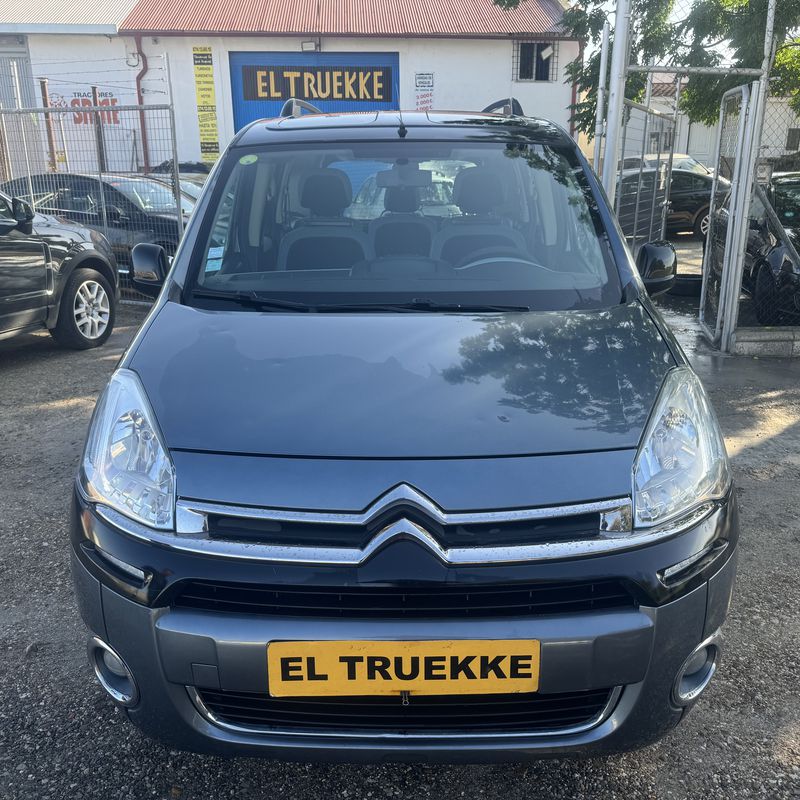Citroen berlingo 1.6 hdi 92 cv multispace 2013 con 220.000 km: Stock de Vehículos de El Truekke