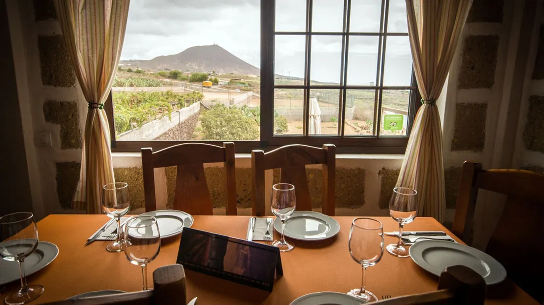 Fusión de gastronomía canaria y mediterránea en Santa Cruz de Tenerife