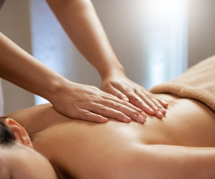 Masajes y tratamientos corporales: Servicios de Nefertiti Estética Avanzada