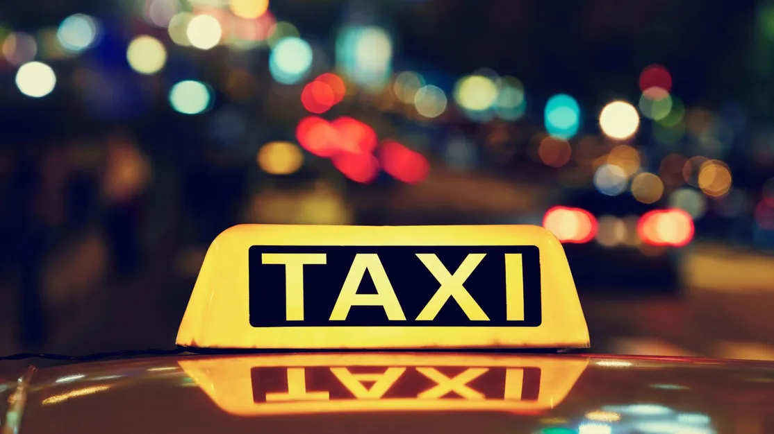 Taxis pago con tarjeta, puntualidad, seriedad y confort