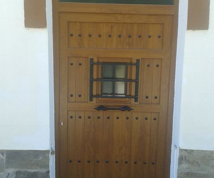 Puertas decorativas: Servicios de Lenalur, C.B.
