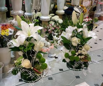 Arreglos y centros de flores: Productos y servicios   de Floristas San Isidro José