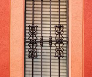 Tipos de rejas para ventanas según material e instalación