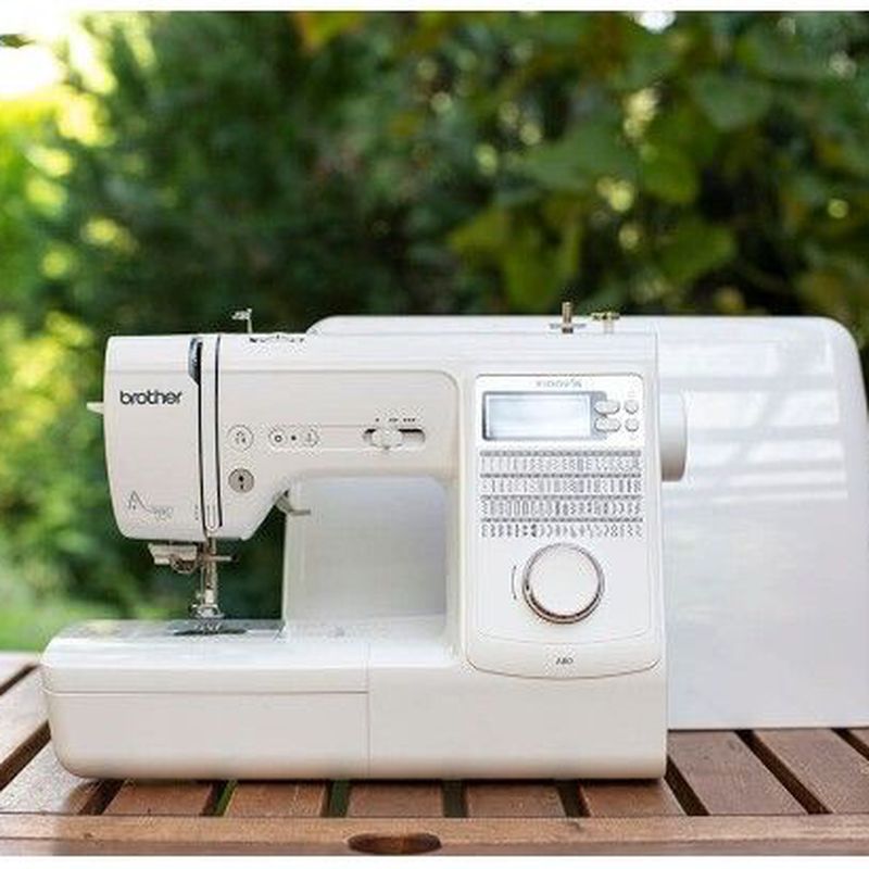 Máquina de coser Brother Innovis A80: Productos de KOSSE