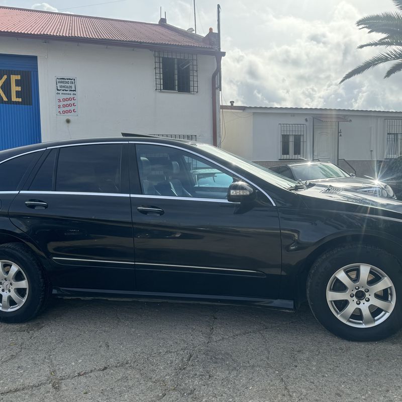 Mercedes R 320 cdi 4 matic 225 cv del 2007 con 295.000 km: Stock de Vehículos de El Truekke