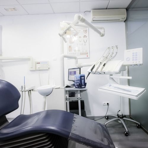 CLÍNICA DENTAL CIURANA CASTELLDEFELS, EQUIPOS ADAPTADOS A NUESTRAS ESPECIALIZACIONES DE ORTODONCIA Y ORTOPEDIATRÍA