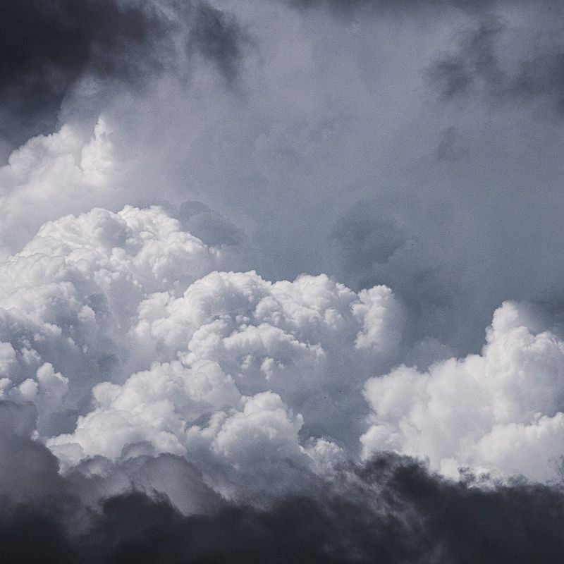 clouds-5368444_1920.jpg
